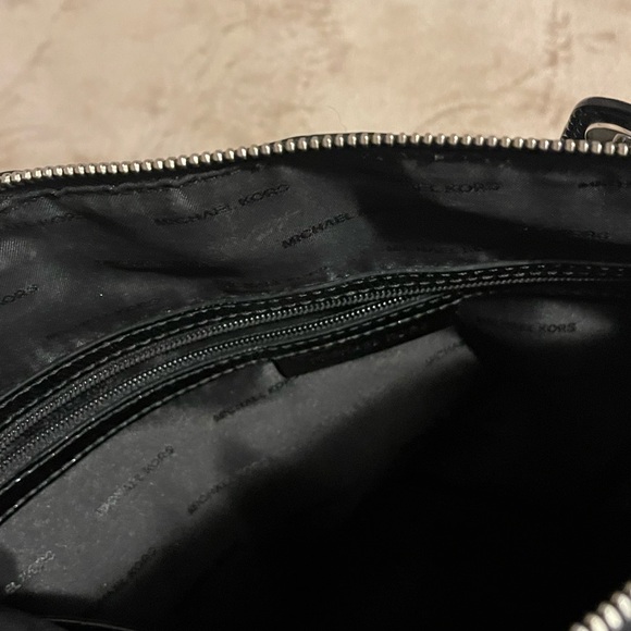 Michael Kors Sadie Black Leather Handbag - Picture 5 of 6